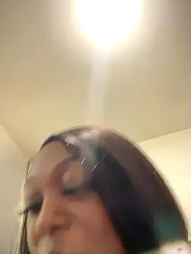 Snapshot of honeybrow chatting on 29, 10, 2025 honeybrow online show from 29, 10, 2025