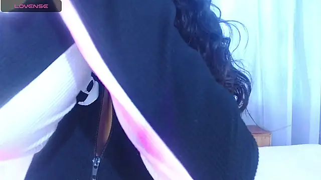 Snapshot of hinataleecs chatting on 20, 9, 2025 hinataleecs online show from 20, 9, 2025