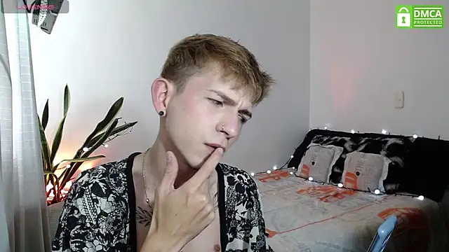 smallgiant27 online show from 19, 11, 2025