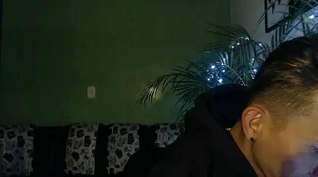 smallgiant27 online show from 13, 12, 2024