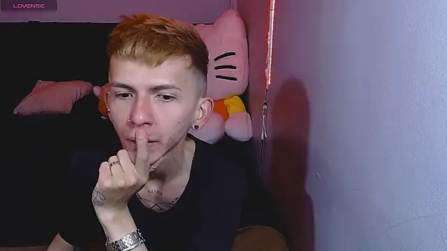 smallgiant27 online show from 19, 12, 2025