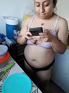 EmpaticBolillo online show from 5, 4, 2026