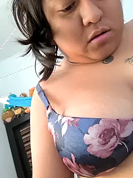 Snapshot of EmpaticBolillo chatting on 27, 11, 2025 EmpaticBolillo online show from 27, 11, 2025