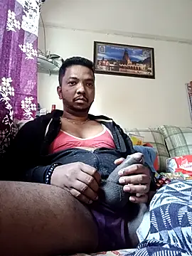 Mmm992170 online show from 18, 12, 2025