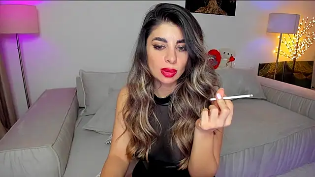 Snapshot of Queenofyouredreams chatting on 17, 3, 2025 Queenofyouredreams online show from 17, 3, 2025