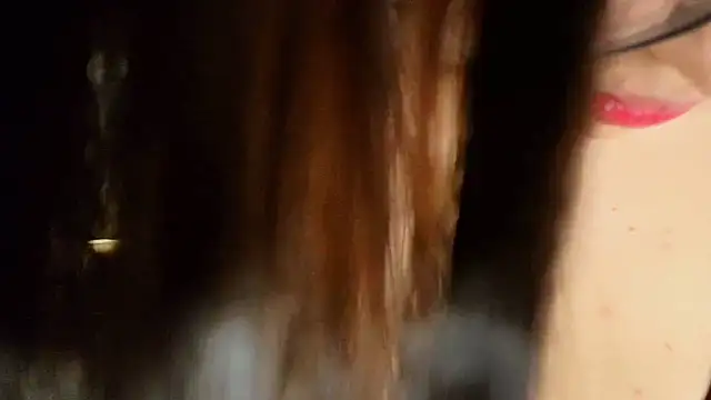 Amelie saenz online show from 12, 2, 2026