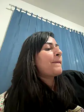 Snapshot of Blue_butterfly chatting on 29, 9, 2025 Blue butterfly online show from 29, 9, 2025