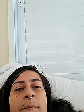 Snapshot of Blue_butterfly chatting on 23, 11, 2025 Blue butterfly online show from 23, 11, 2025