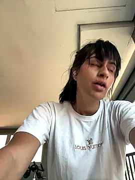 Snapshot of Blue_butterfly chatting on 18, 9, 2025 Blue butterfly online show from 18, 9, 2025