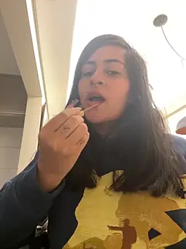 Snapshot of Blue_butterfly chatting on 15, 10, 2025 Blue butterfly online show from 15, 10, 2025