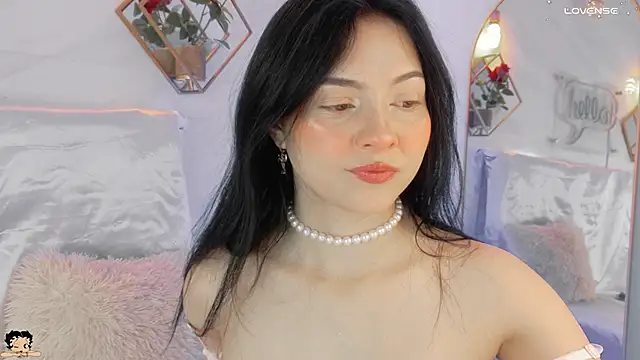 Snapshot of _Rouse_v chatting on 15, 9, 2025 Rouse v online show from 15, 9, 2025