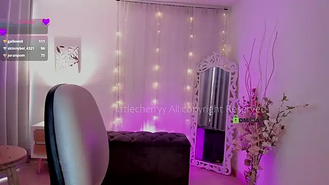  littlecherryy  online show from 19, 2, 2025