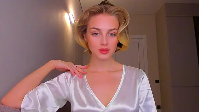 pretty girlnextdoor online show from 22, 2, 2025