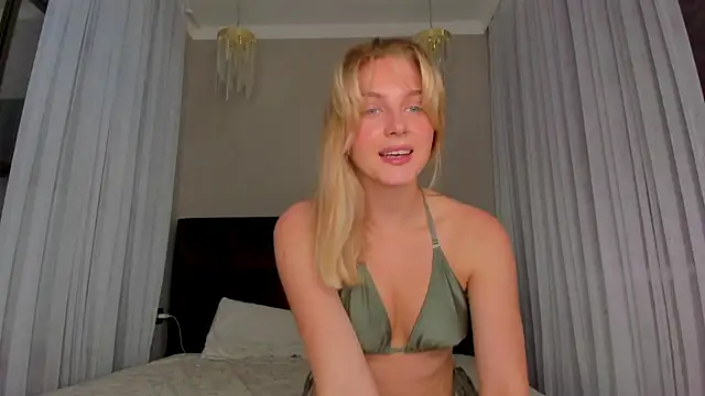 pretty girlnextdoor online show from 27, 5, 2026