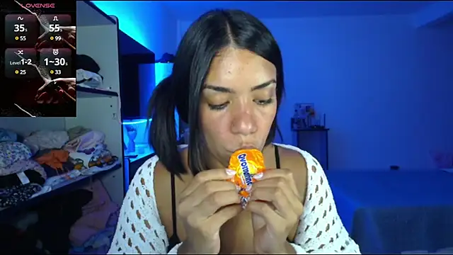 -Naomyy- online show from 28, 2, 2025