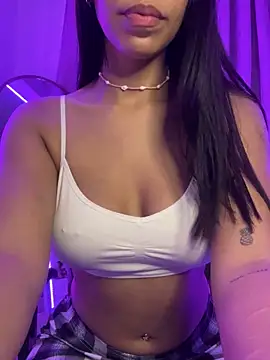 -Naomyy- online show from 5, 2, 2025