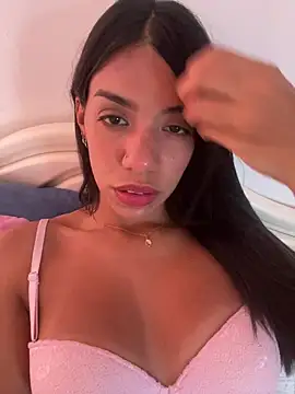 -Naomyy- online show from 8, 3, 2025