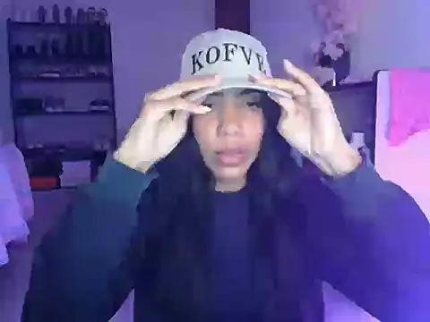 -Naomyy- online show from 3, 10, 2025