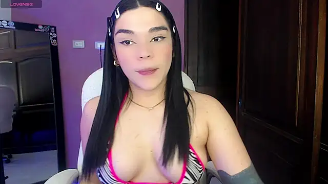 Veronica 111 online show from 6, 3, 2025