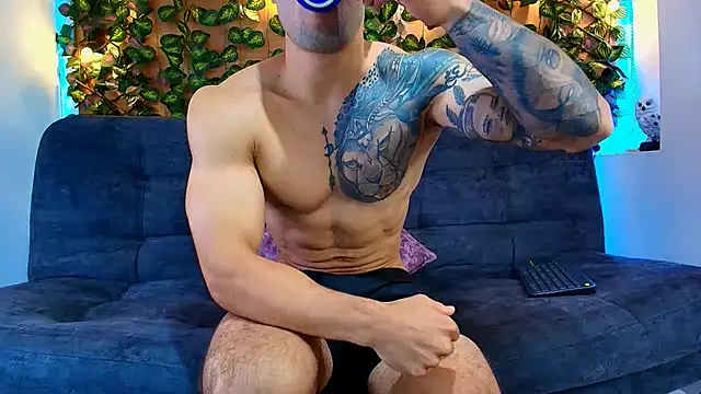 Snapshot of alexander_collin02 chatting on 15, 11, 2025 alexander collin02 online show from 15, 11, 2025