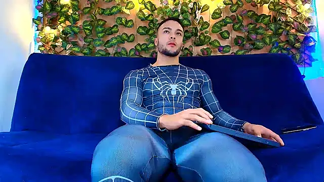 Snapshot of alexander_collin02 chatting on 31, 10, 2025 alexander collin02 online show from 31, 10, 2025