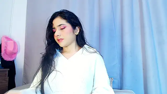 adara johnson   online show from 5, 11, 2025