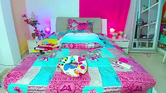 Kendralove31xxx online show from 28, 4, 2026
