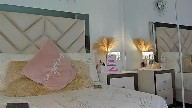 alexa tobar online show from 10, 9, 2025