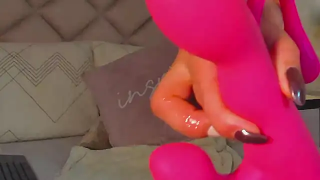 alexa tobar online show from 10, 3, 2025