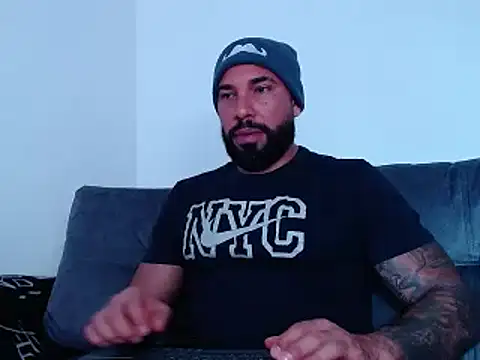 Snapshot of roman_muscle chatting on 22, 1, 2025 roman muscle online show from 22, 1, 2025