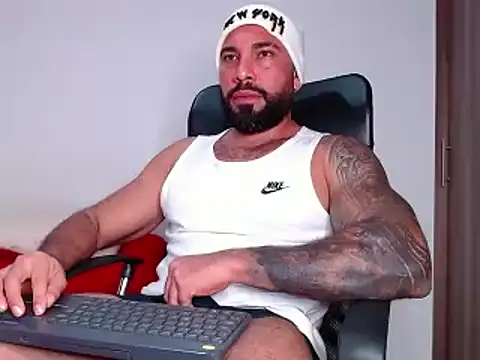 Snapshot of roman_muscle chatting on 12, 2, 2025 roman muscle online show from 12, 2, 2025