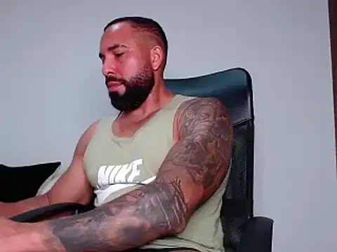 Snapshot of roman_muscle chatting on 18, 3, 2025 roman muscle online show from 18, 3, 2025