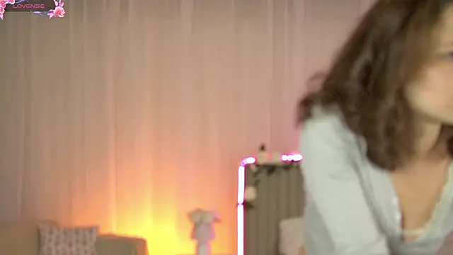 AngellaRoss online show from 21, 9, 2025