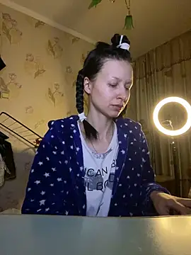 Starry Siren online show from 11, 2, 2025