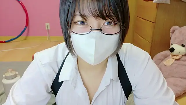 Snapshot of _usya_2525 chatting on 28, 10, 2025 usya 2525 online show from 28, 10, 2025