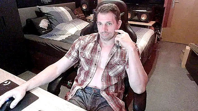 Snapshot of dreamwallker21 chatting on 8, 7, 2026 dreamwallker21 online show from 8, 7, 2026