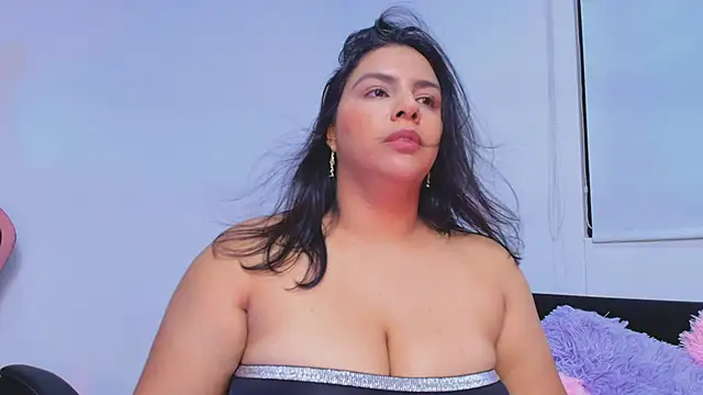 Brenda  gomez online show from 25, 2, 2025