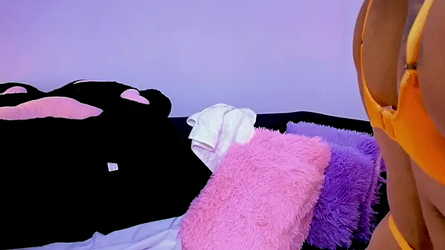 Brenda  gomez online show from 4, 1, 2025