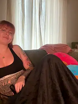 ObviouslyPeachy online show from 7, 10, 2025