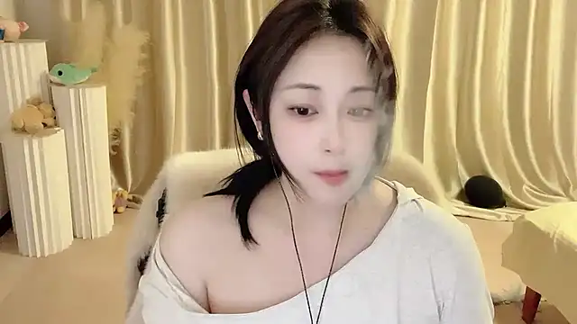 Daisy-77 online show from 22, 3, 2025