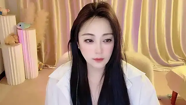 Daisy-77 online show from 17, 3, 2025