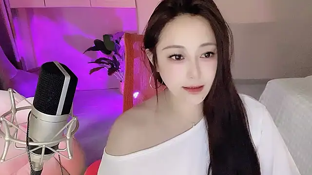 Daisy-77 online show from 23, 9, 2025