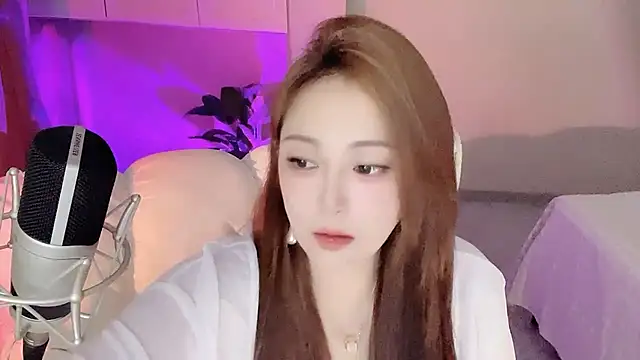 Daisy-77 online show from 10, 9, 2025