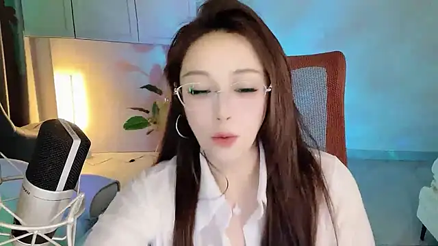 Daisy-77 online show from 28, 9, 2025