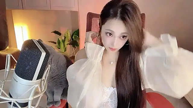 Daisy-77 online show from 5, 10, 2025