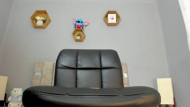 Chloe narcise online show from 22, 3, 2025