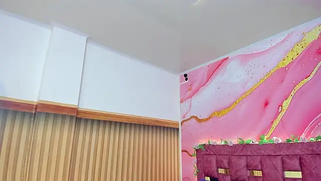 Daisy  rose online show from 24, 2, 2026