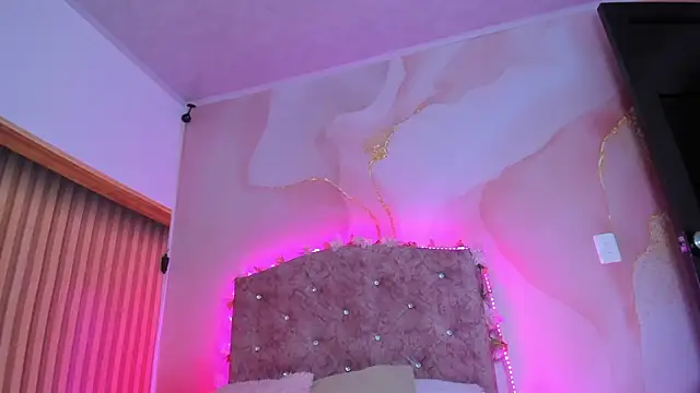 Daisy  rose online show from 17, 3, 2025