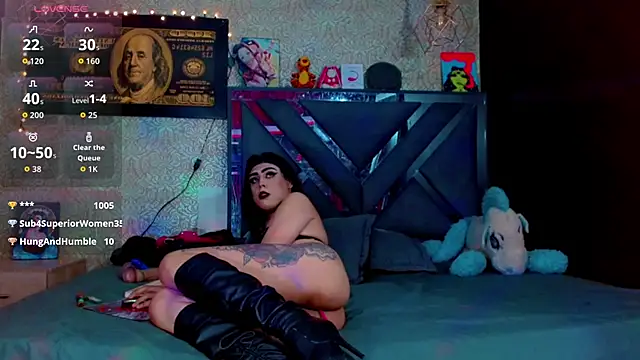 Perla Hotcortes online show from 3, 10, 2025