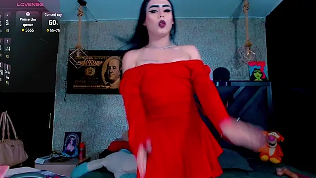 Perla Hotcortes online show from 28, 9, 2025